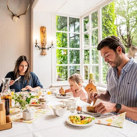 Meeressterne Forsthaus Damerow Отель 4*