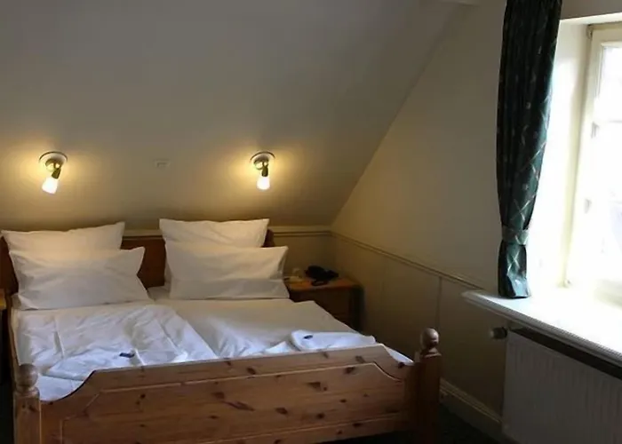 Meeressterne Forsthaus Damerow Отель Козеров